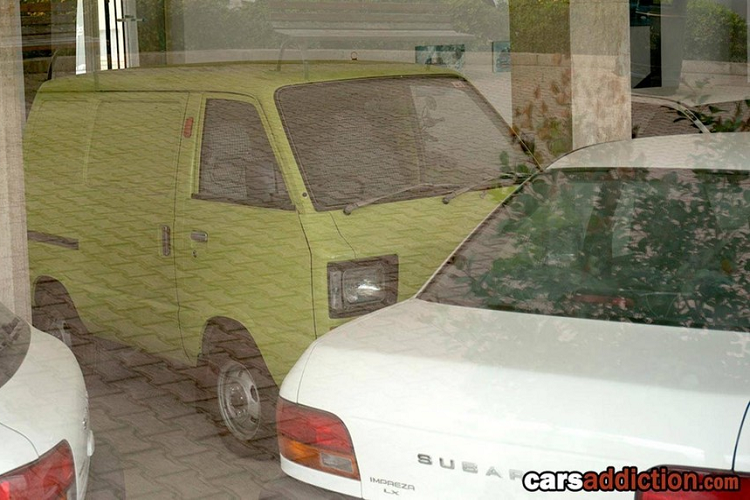 Tại thị trường Nhật Bản, Subaru XT hàng hiếm vốn được biết đến dưới cái tên Alcyone. Mẫu coupe 2 cửa ra đời từ năm 1985 này sở hữu chiều dài 4.500 mm và dùng động cơ Boxer 4 xi-lanh, tăng áp, dung tích 1,8 lít đặt trước, tạo ra công suất tối đa 136 mã lực. Ngoài ra, Subaru XT 4WD Turbo còn dùng hệ dẫn động 4 bánh bán thời gian.