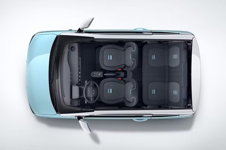 Mới đây, thương hiệu Wuling đã tung ra những hình ảnh chính thức đầu tiên của mẫu xe điện nhỏ xinh mang tên EC5 EV. Trên thực tế, Wuling E5C EV 2020 mới cũng là mẫu xe điện đầu tay của thương hiệu ôtô Trung Quốc này.