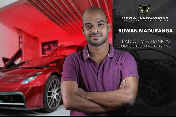 Không lâu sau, phiên bản thử nghiệm đã xuất hiện với tên gọi siêu xe điện Vega EVX với thông số kỹ thuật thay đổi so với kế hoạch ban đầu, mẫu xe dự kiến được trình làng tại triển lãm Geneva Motor Show 2020.