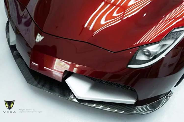 Về ngoại hình, chiếc siêu xe điện mới này mang phong cách thiết kế khá mạnh mẽ nhung cũng được đánh giá mang hơi hướng của Aston Martin.