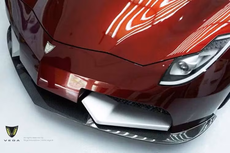 Về ngoại hình, chiếc siêu xe điện mới này mang phong cách thiết kế khá mạnh mẽ nhung cũng được đánh giá mang hơi hướng của Aston Martin.