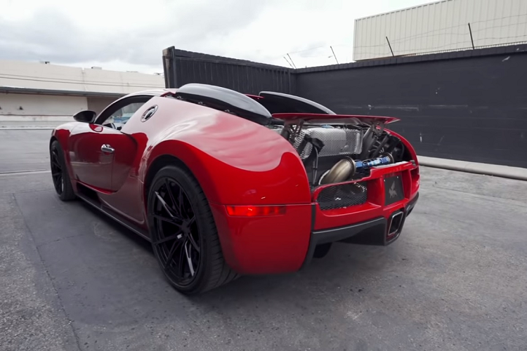 Từ đó mà “tiếng gào” thật của Veyron đã được lộ diện.