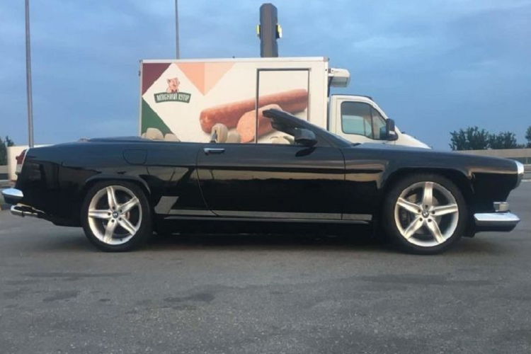 Được phát triển dựa trên BMW 750i thế hệ E32, chiếc xe này gợi liên tưởng đến mẫu xe GAZ-12 ZIM của người Nga. GAZ-12 ZIM là dòng xe được sản xuất bởi Gorky Automotive Plant (GAZ) trong 10 năm, từ 1950 - 1960, với số lượng 21.527 chiếc.