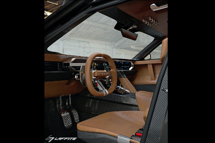 Việc sử dụng hệ thống khung gầm này cũng với thiết kế dành cho việc off-road với những công nghệ tối tân đã biến X-Road trở thành một chiếc xe vừa có thể vượt địa hình tốt nhưng vẫn hợp pháp di chuyển trên phố và đặc biệt là cung cấp khoang nội thất sang trọng cho hành khách.