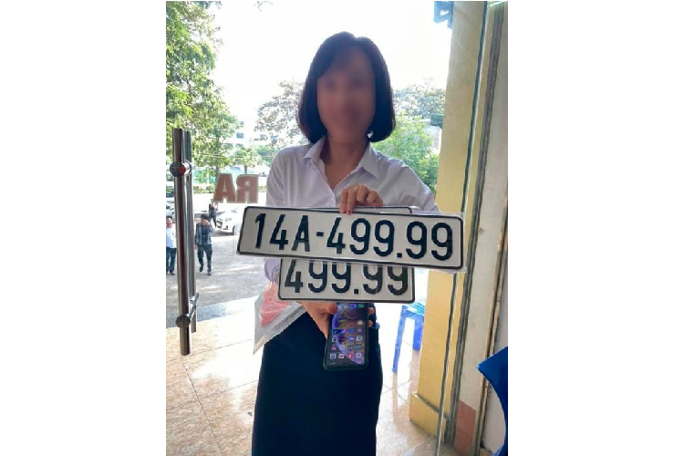 Ford Ranger Raptor hon 1 ty dong 