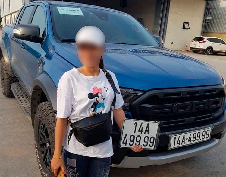 Ford Ranger Raptor hon 1 ty dong 