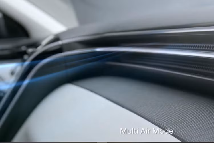 Hệ thống điều hòa thông minh Tucson 2021 phần nào giúp người dùng thuận tiện hơn trong việc sử dụng xe, khi phần lớn các núm xoay và nút bấm vật lý đã được lược bỏ.