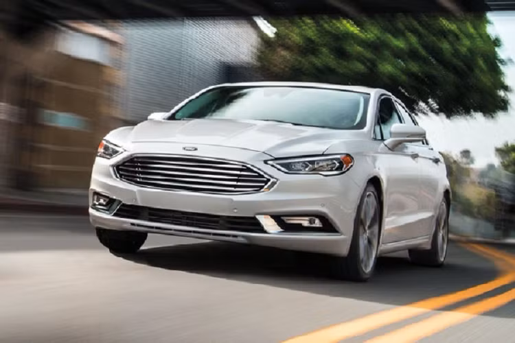 Ford Mondeo - sedan cuoi cung bi 