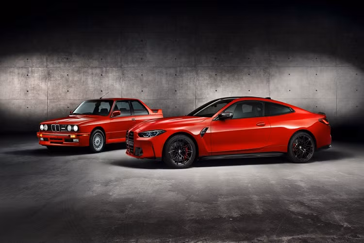 Khách hàng có thể đặt hàng kể từ ngày 23/10. Đồng thời, Kith cũng tung ra bộ sưu tập thời trang kết hợp với thương hiệu BMW M với 2 mẫu xe chủ đạo là M4 G82 và M3 E30 trên website cũng như các cửa hàng tại New York.