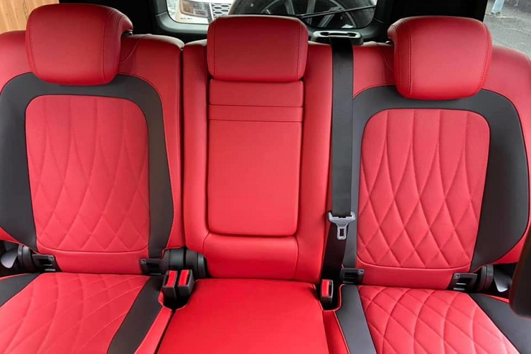 Mercedes-AMG G63 đời 2020 này sở hữu khối động cơ xăng V8, tăng áp kép, dung tích 4.0 lít mới nhất.