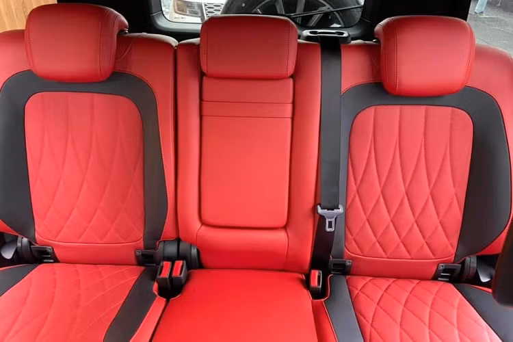 Mercedes-AMG G63 đời 2020 này sở hữu khối động cơ xăng V8, tăng áp kép, dung tích 4.0 lít mới nhất.