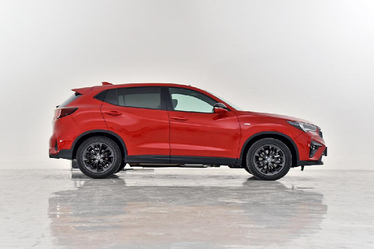 Tất cả sử dụng động cơ tăng áp 1.5L đi cùng hộp số ly hợp kép 8 cấp. Giá xe Acura CDX 2020 khởi điểm 32.465 USD (tương đương khoảng 752 triệu đồng) tại thị trường đông dân nhất thế giới.