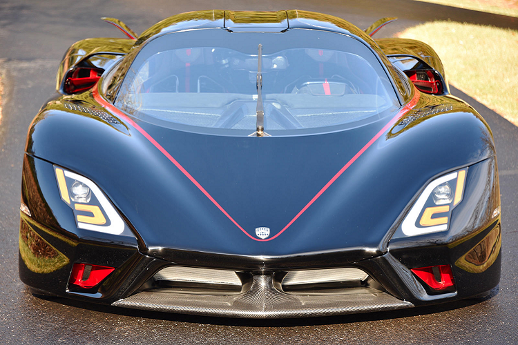 Tháng trước, SSC đã công bố về sự hồi sinh của mẫu concept Tuatara và sẽ sớm được đưa vào sản xuất thương mại. Như kế hoạch đặt ra của hãng, bây giờ chiếc xe SSC Tuatara 2021 mới dành cho khách hàng đầu tiên đã được trưng bày tại Triển lãm ôtô Philadelphia 2020.