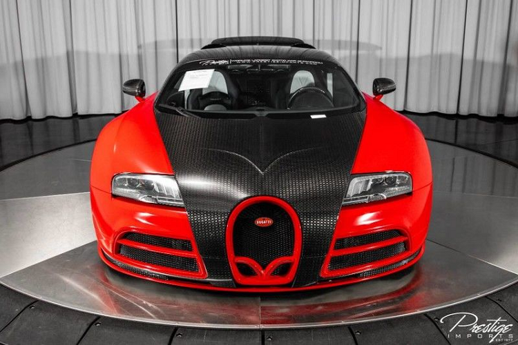 Gần đây, phiên bản độ này đã được rao bán tại đại lý siêu xe nổi tiếng Prestige Imports, giá xe Bugatti Veyron đặc biệt này được chào bán khoảng 1,4 triệu Đô (hơn 32 tỷ đồng). Tuy là một chiếc Veyron đời 2008, chiếc xe đã được “lột xác” hoàn toàn với nhiều trang bị mới trên tất cả các mảng, từ nội thất cho tới ngoại thất, thậm chí là cả hệ dẫn động của xe.