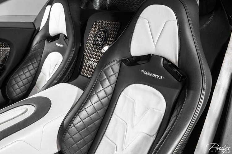 Mansory hiểu làm thế nào để có thể kết hợp giữa sự sang trọng và công nghệ hiện đại. Khi nghề thủ công truyền thống cùng vật liệu được lựa chọn và hợp nhất thiết kế thời trang được kết hợp với nhau, kết quả sẽ là một nội thất ô tô với vẻ đẹp cực kì xuất sắc.