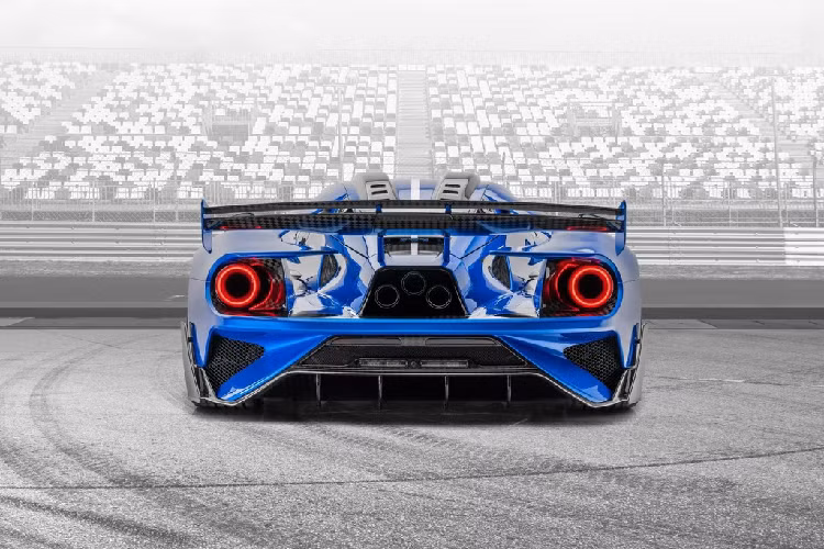 Đặc biệt, Mansory chỉ sản xuất đúng 3 chiếc Ford GT Le Mansory hàng hiếm để kỷ niệm 30 năm thành lập của hãng độ này. Mức giá xe Ford GT Le Mansory vẫn chưa được công bố.