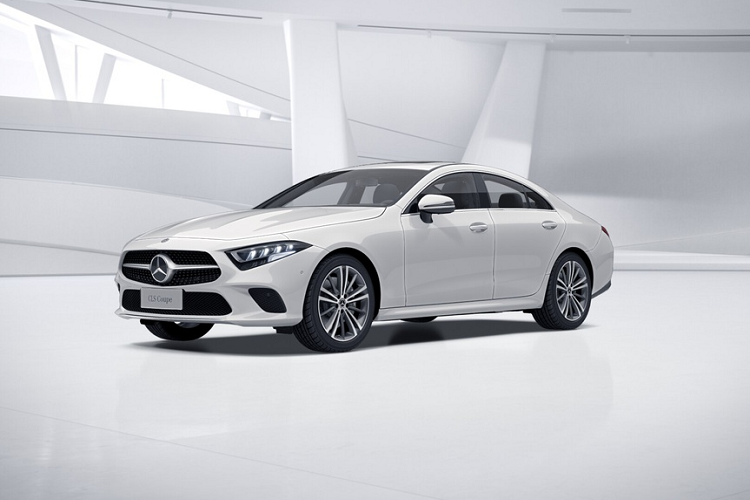 Để tiếp cận được nhiều khách hàng cùng với mức thuế dễ thở hơn, hãng xe sang Đức vừa cung cấp cho thị trường Trung Quốc mẫu xe coupe 4 cửa Mercedes-Benz CLS-Class 2020 mới với phiên bản sử dụng động cơ dung tích thấp.