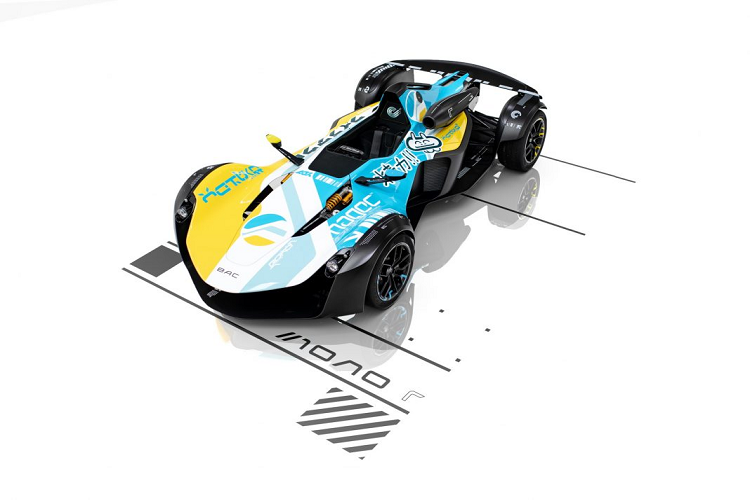 Phối màu đặc biệt này của BAC Mono R hàng độc theo màu đặc trưng của FEISAR (Federal European Industrial Science and Research – một trong những đội chơi lớn nhất trong WipEout) với các màu như trắng, vàng và xanh, kết hợp cùng phần dưới thân xe bằng sợi carbon. “Khi chơi WipEout trên PlayStation, tôi đã thường xuyên mơ đến một này có thể tự mình bay vòng quanh các đường đua ở thế giới thật trên chiếc tàu FEISAR của mình.