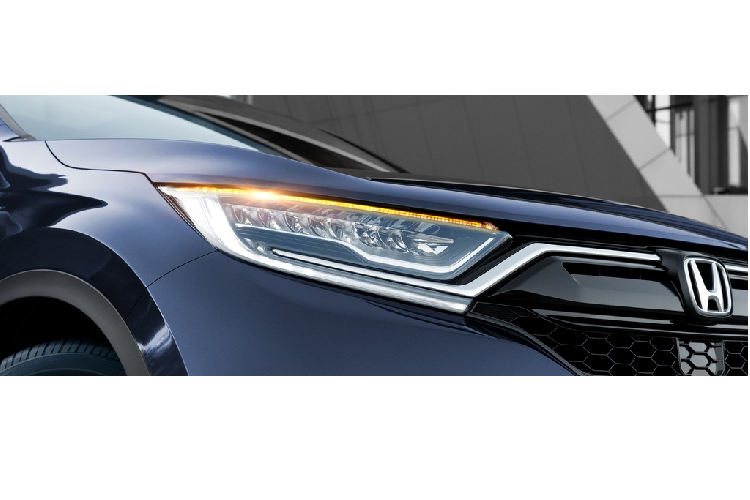 Phiên bản 2.4 ES/EL 4WD và phiên bản DT-EL 4WD được trang bị đèn pha tự động, đèn sương mù LED 5 mức, mâm 18 inch. Kết nối thông minh Honda Connect chỉ có sẵn trên dòng DT-EL, hệ thống này cho phép người dùng truy cập các chức năng và thông tin của phương tiện thông qua điện thoại thông minh.