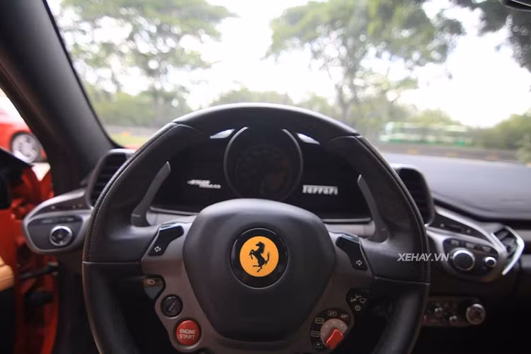 Theo tìm hiểu, siêu phẩm Ferrari 458 Italia trong bài viết thuộc sở hữu của một đại gia kinh doanh trong ngành thực phẩm.