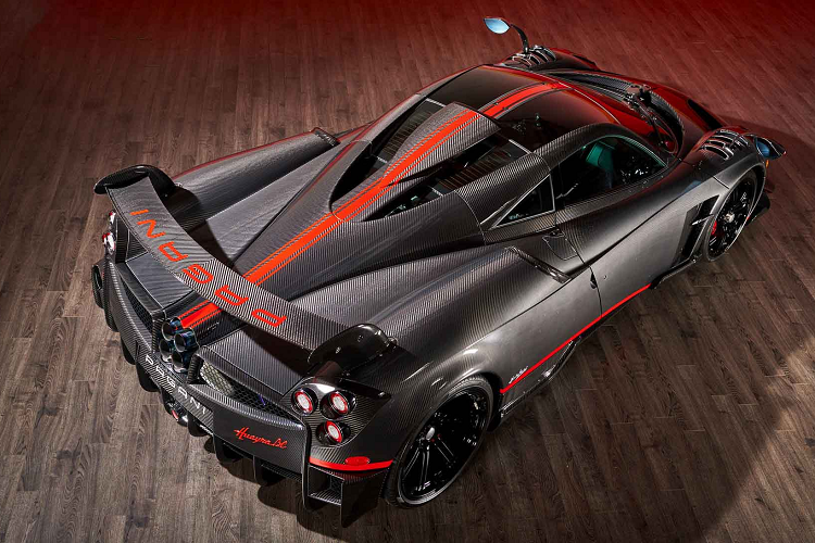 Giá xe Pagani Huayra BC hàng lướt này không được công bố. Tuy nhiên phiên bản tiêu chuẩn của Huayra có giá từ 2,5 triệu đôla tại Mỹ và phiên bản flagship Huayra BC Roadster có giá từ 3,5 triệu đô la. Dựa vào mức giá này có thể đoán chiếc coupe sẽ có giá bán lại khoảng 3 triệu đô la (hơn 70 tỷ đồng).