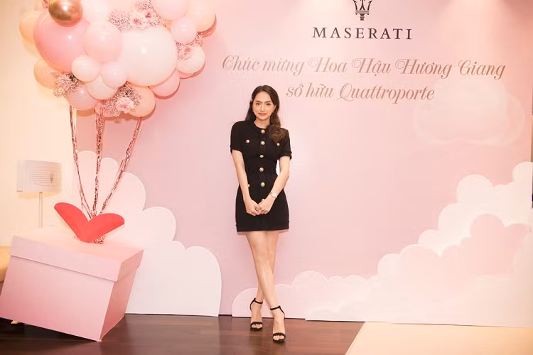 Đáp lại những tin đồn này, những hình ảnh cận cảnh về buổi bàn giao chiếc xe sang Maserati Quattroporte đã được công bố nhưng không có bóng dáng của Matt Liu trong các tấm ảnh. Những hình ảnh này cho thấy đây là buổi tiệc chúc mừng Hoa hậu Hương Giang sở hữu dòng xe sang Maserati Quattroporte.