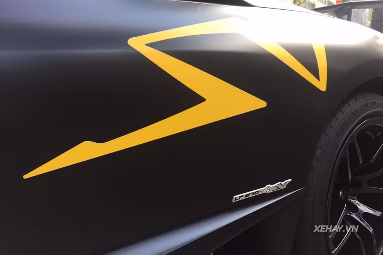 "Trái tim" của siêu phẩm Lamborghini Murcielago LP670-4 SV độc nhất Việt Nam là khối động cơ V12 6.5L cho ra công suất tối đa 670 mã lực và mô-men xoắn cực đại 660 Nm.