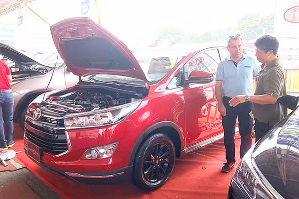 Nhan xe sau ngay 1/1/2021 co con duoc uu dai phi truoc ba?