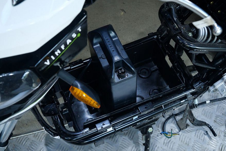 Đặc biệt, hình thức thuê pin cũng giúp VinFast quản lý pin một cách hiệu quả, tránh việc thải bỏ pin bừa bãi, gây hại cho môi trường.