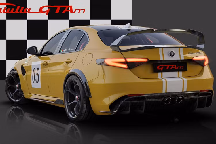 Cái tên GTA này đã được hãng xe Alfa Romeo sử dụng từ những năm 60 của thế kỷ 20 trên những chiếc xe đua và chiếc Giulia Sprint GTA. Ở Giulia GTA mới, xe nhẹ hơn 100 kg so với biến thể Quadrifoglio.