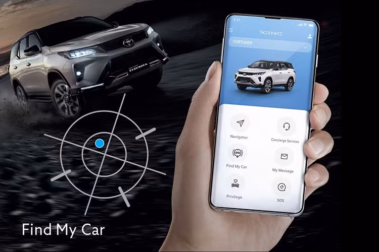 Nhờ động cơ mạnh hơn, sức kéo của Toyota Fortuner bản nâng cấp 2021 tăng thêm 300 kg, đạt mức 3.100 kg. Trục xe cũng được cải tiến để giảm thanh và rung động dội vào cabin. Tình trạng và vị trí bánh xe được hiển thị lên màn hình MID giữa đồng hồ.