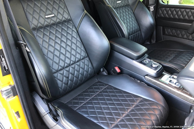 Lần đầu tiên trình làng vào năm 2013, Mercedes-Benz G63 AMG 6x6 nhắm đến các đại gia dầu mỏ ở Trung Đông do có sở thích off-road trên sa mạc. Trong đó, hãng xe sang Đức đã trang bị đến 4 bánh sau cho "quái vật off-road" này.