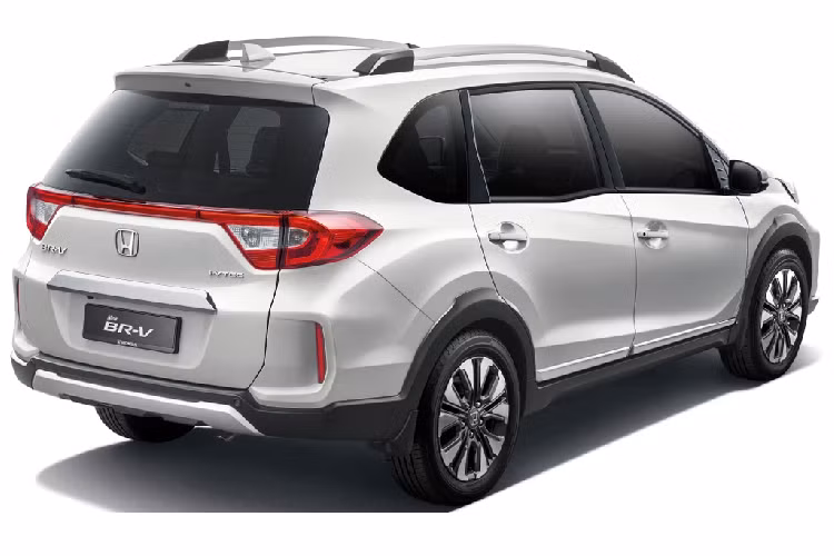 Mẫu Honda BR-V 7 chỗ tiếp tục dùng động cơ SOHC i-VTEC 1.5L 4 xy-lanh, sản sinh công suất 118,3 mã lực tại 6.600 vòng/phút và mô-men xoắn cực đại 145 Nm tại 4.600 vòng/phút. Hiện tại, Honda Việt Nam chưa phân phối BR-V mà chỉ phân phối mẫu HR-V (5 chỗ) và CR-V (7 chỗ).