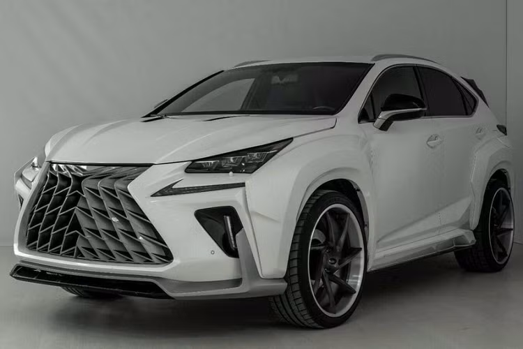 Bên sườn, Lexus RX được trang bị chắn bùn trước có thiết kế góc cạnh mới. Trong khi đó, đằng sau xe xuất hiện cánh gió mui với thiết kế lởm chởm. Chưa hết, hãng độ SCL Global còn bổ sung một cánh gió nữa cho Lexus RX, nằm ngay ở kính cửa sau. Bên dưới là bộ khuếch tán mới với những nan nằm dọc và đầu ống xả giả nằm ở giữa.