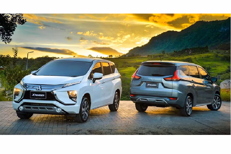  5. Mitsubishi Xpander: 1.683 xe Với doanh số 1.683 xe bán ra trong tháng 10/2020, tăng 213 xe so với tháng 9/2020 đã giúp Mitsubishi Xpander nhảy vọt 2 bậc trong bảng xếp hạng. Mặc dù không còn thường xuyên nằm ở top đầu như năm trước nhưng Mitsubishi Xpander vẫn cho thấy phong độ ổn định khi thường xuyên góp mặt trong nhóm xe bán chạy nhất thị trường.