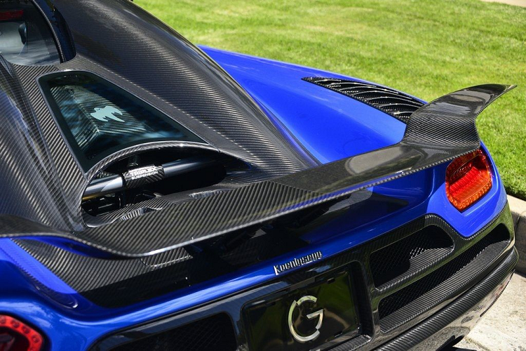 Ở thời điểm rao bán, chiếc xe mới chỉ vận hành trên quãng đường khoảng hơn 6000km. Với một chiếc xe được sản xuất từ khoảng 7 năm về trước, Agera HH là còn rất mới và là một trong những chiếc xe mà bất cứ người mê xe nào cũng ao ước.