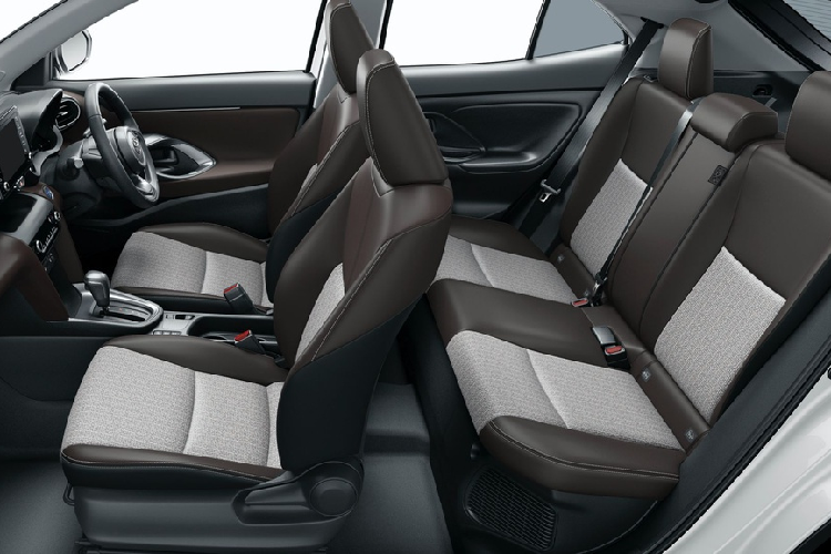 Gói công nghệ an toàn Toyota Safety Sense cũng là trang bị tiêu chuẩn của Yaris Cross tại thị trường Nhật Bản. Toyota Safety Sense gồm các công nghệ kiểm soát hành trình bằng radar ở mọi dải tốc độ, hỗ trợ giữ làn đường và hệ thống đèn pha thích ứng.