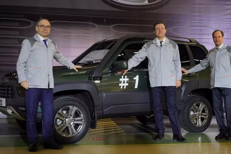 Hiện giá xe Lada Niva Travel 2021 vẫn chưa được công bố. Trong khi đó, phiên bản cũ của mẫu xe này có giá từ 726.000 - 869.000 Ruble (khoảng 223,5 - 267,5 triệu đồng).