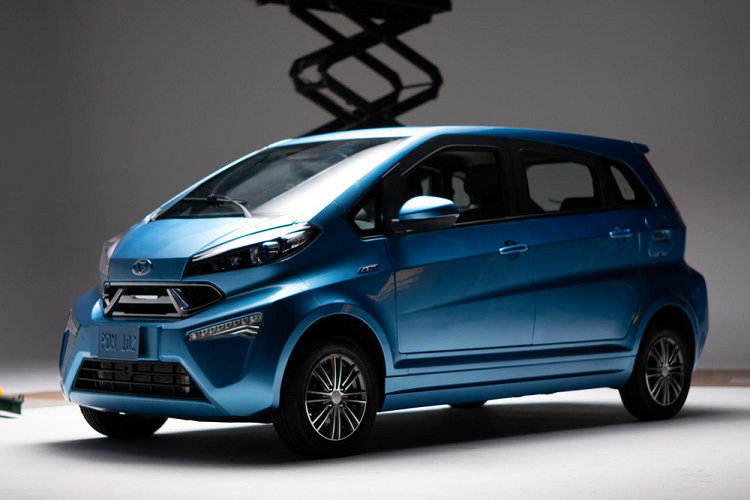 Nhìn chung, cả hai mẫu xe điện Kandi tại Mỹ trông đều rất bình thường và không có gì đặc biệt lôi cuốn. Tuy nhiên, điểm quan trọng là chúng rất rẻ, phù hợp với điều kiện kinh tế của nhiều người mà vẫn đảm bảo thân thiện môi trường.