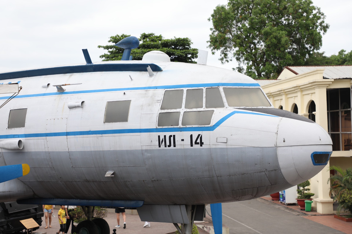 Chiếc IL 14 VN-C482 đã trải qua hai lần phục chế, lần đầu tiên vào năm 2001, lần thứ 2 tháng 7-2010. Riêng buồng lái của phi công đã được nhóm phục chế dày công tái tạo nguyên trạng như khi máy bay hoạt động bình thường.