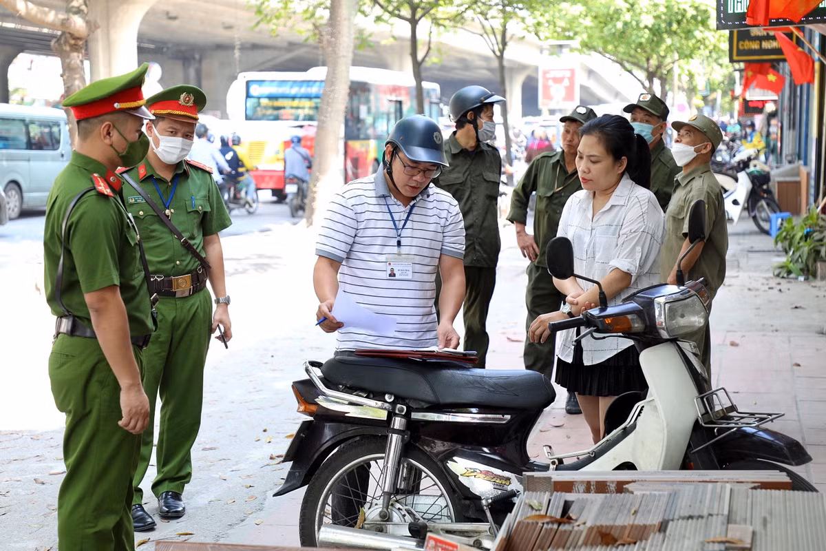 Phuong Ha Dinh ra quan lap lai trat tu do thi sau phan anh-Hinh-2