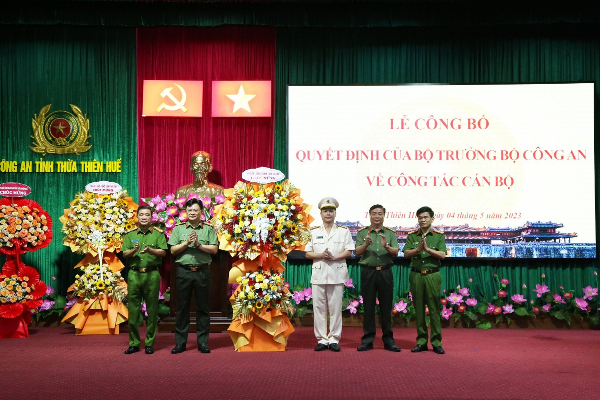 Thừa Thiên Huế có tân Phó Giám đốc Công an tỉnh - Hình 2 Thua Thien Hue co tan Pho Giam doc Cong an tinh-Hinh-2