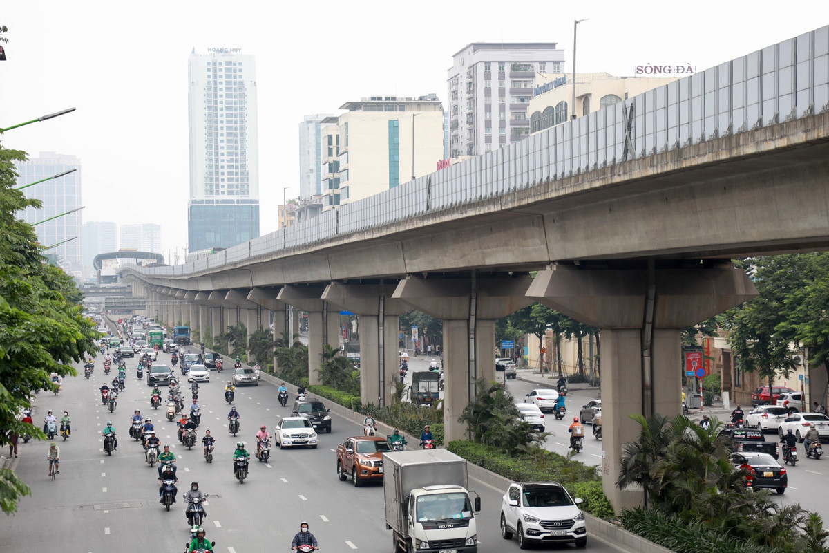 Việc Hà Nội sắp mọc 8 "lô cốt" trên đường Nguyễn Trãi sẽ khiến tuyến đường này bị nút thắt "cổ chai", giao thông ùn tắc nghiêm trọng như tuyến đường Nguyễn Xiển hiện tại.