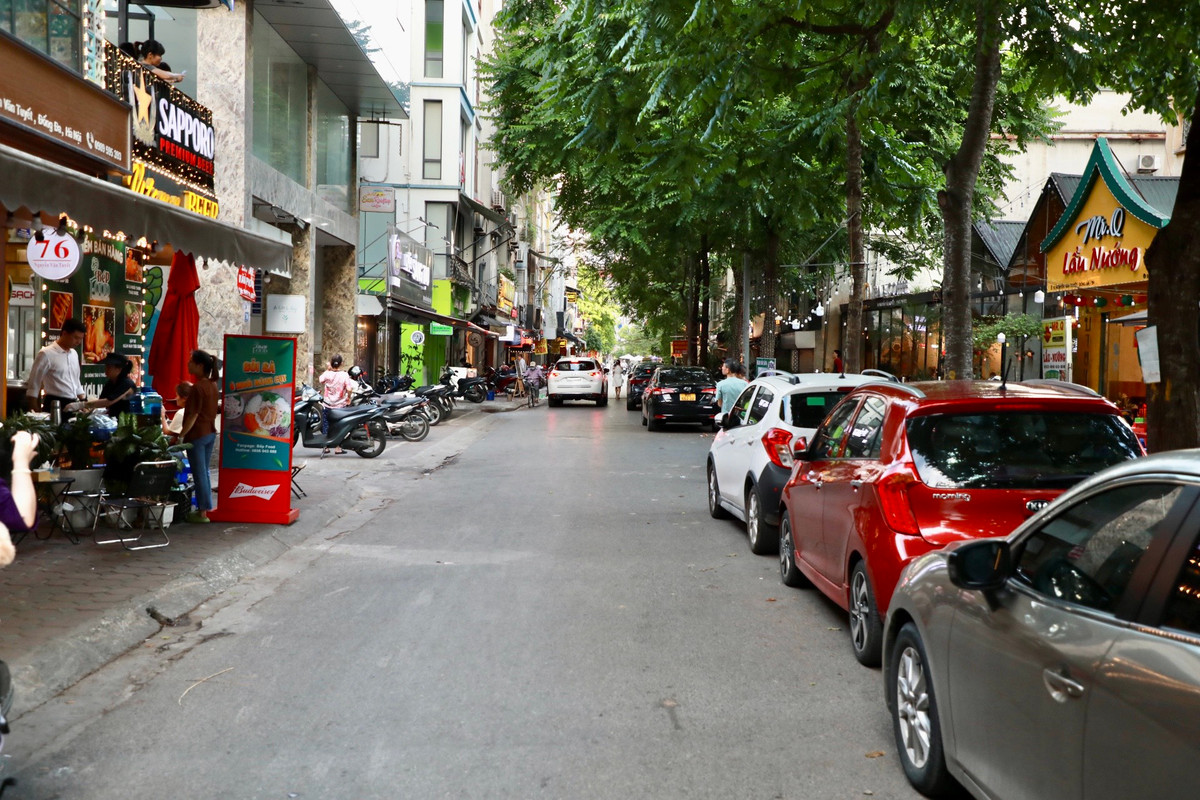 Ha Noi: Nhieu vi pham trat tu do thi tai phuong Trung Liet-Hinh-2