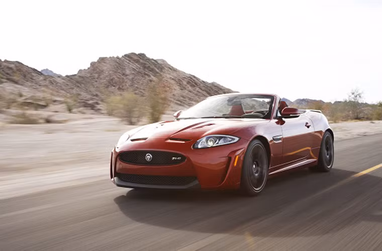 Với sự xuất hiện của dòng xe F-Type, hãng Jaguar cho biết Jaguar XK đã hết chỗ đứng trong danh sách sản phẩm của họ vào năm 2015.