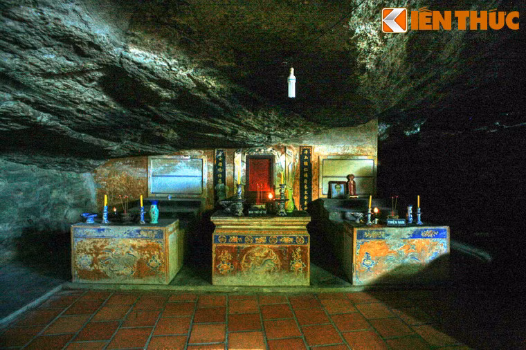 Ngoài ra còn các bàn thờ sư tổ Đạt Ma; bàn thờ 12 Diêm Vương, 3 vị thủy tổ kế tiếp phụng sự chùa và 7 vị tiền hiền làng An Hải của đảo Lý Sơn.