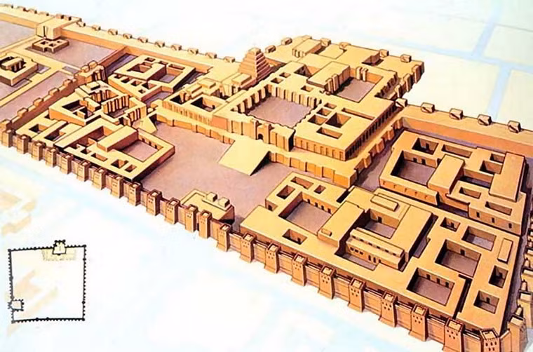 Tại đây, các nhà khảo cổ đã tìm thấy dấu vết cung điện của vua Sargon II cùng rất nhiều nền móng và tường, cho thấy tòa thành trước kia đã được chia ra làm 30 khoảng sân lớn nhỏ, được ngăn cách bằng các bức tường.