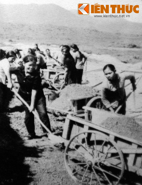 Đội 551, Đại đội 55 thanh niên xung phong Hà Tĩnh mở đường.