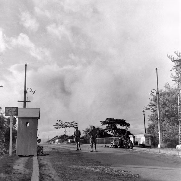 Chốt gác ở đầu cầu Kiệu.