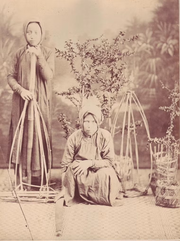 Chân dung những phụ nữ bán hàng rong ở Sài Gòn.